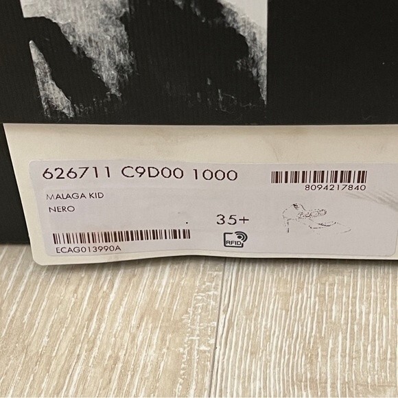 Gucci Empty Box 2 Dust Bags and Replacement Heel Tips - Picture 6 of 8